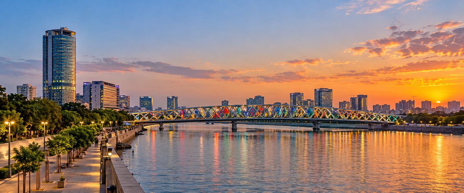 Ahmedabad city skyline and Sabarmati River